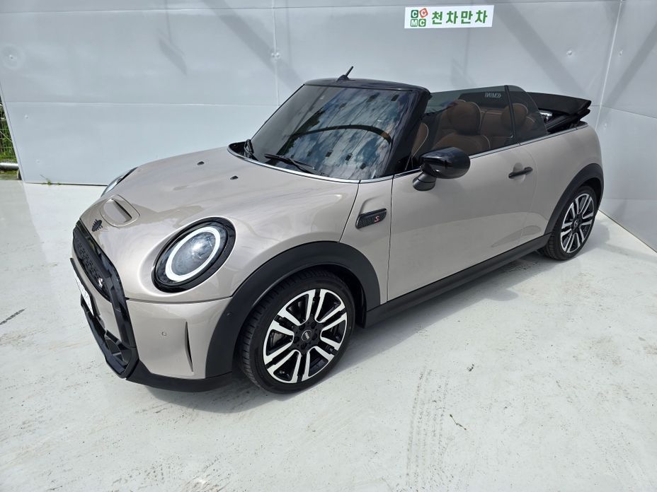 Mini Cooper Convertible 2024