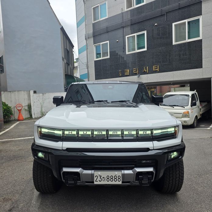 GMC Hummer EV 2026