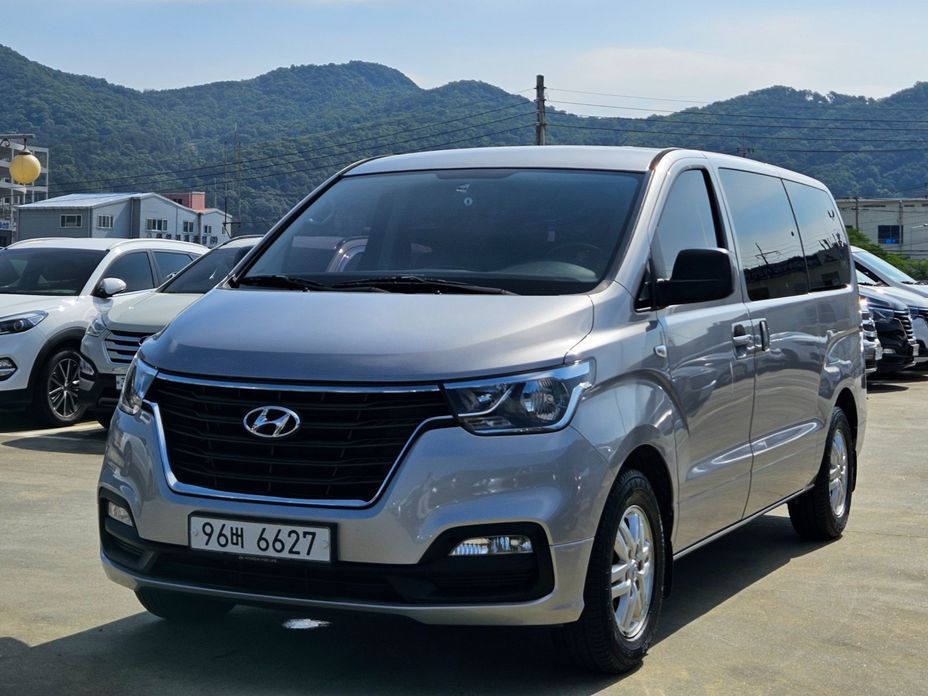 Hyundai Starex 2018