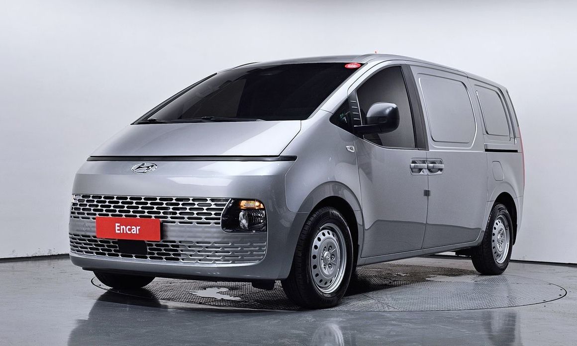 Hyundai Staria 2024