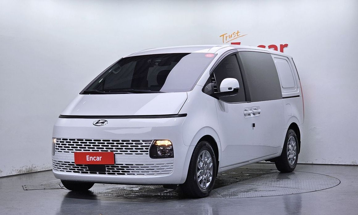 Hyundai Staria 2022