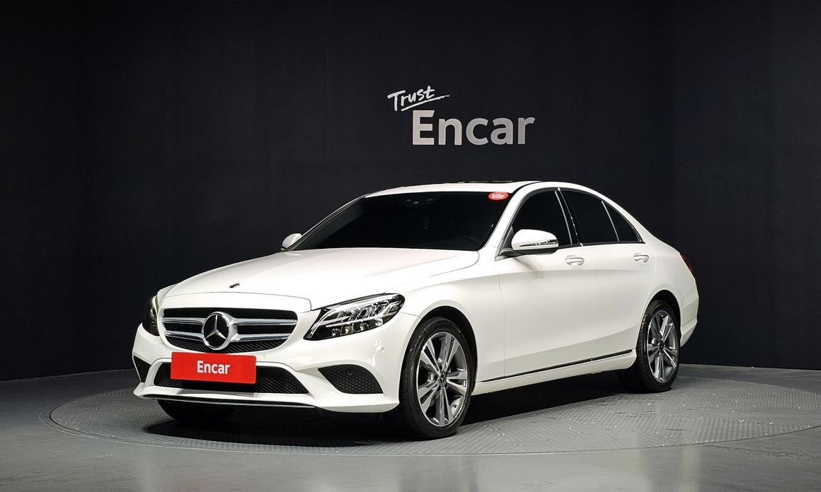 Mercedes-Benz C-Class 2021