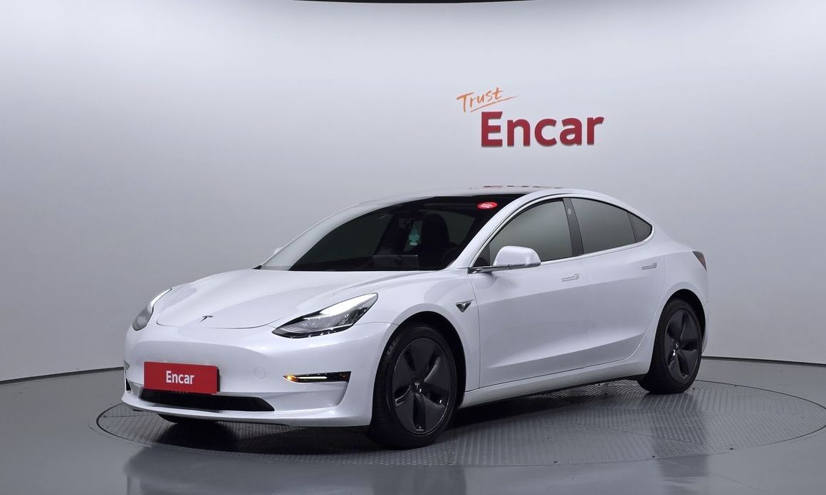 Tesla Model 3 2020
