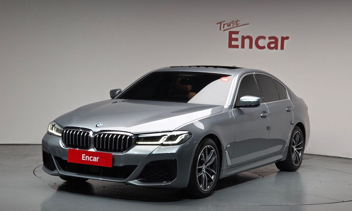 BMW 5-Series 2023