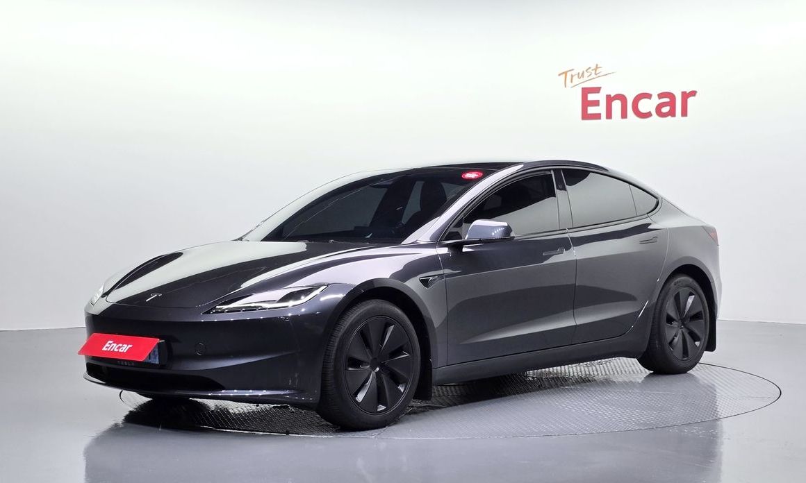 Tesla Model 3 2025