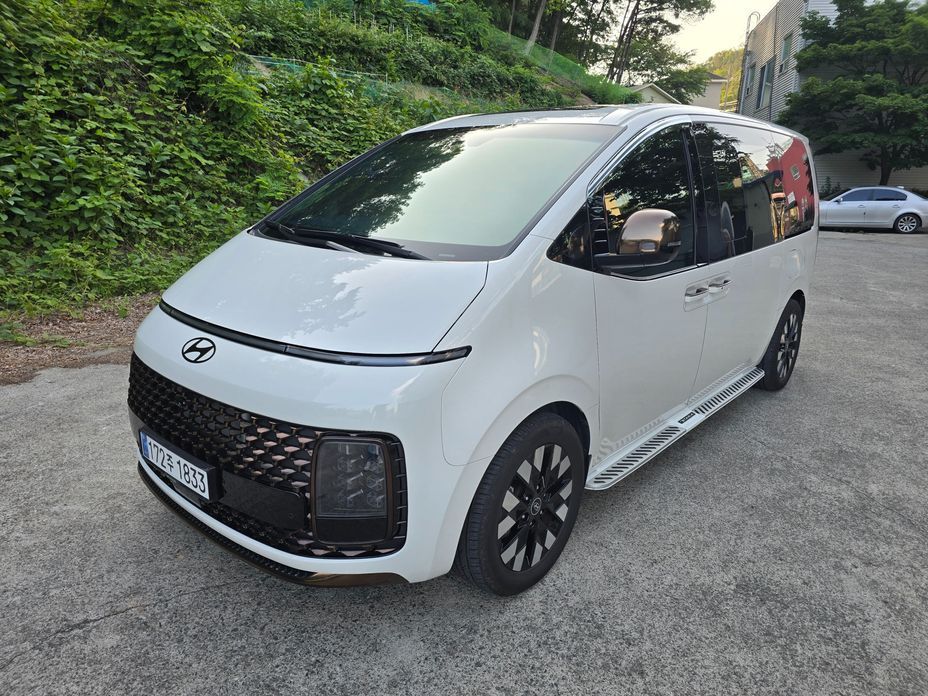 Hyundai Staria 2025