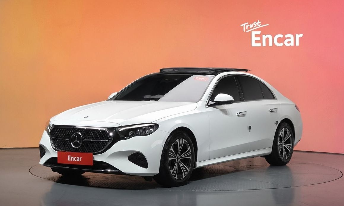 Mercedes-Benz E-Class 2024