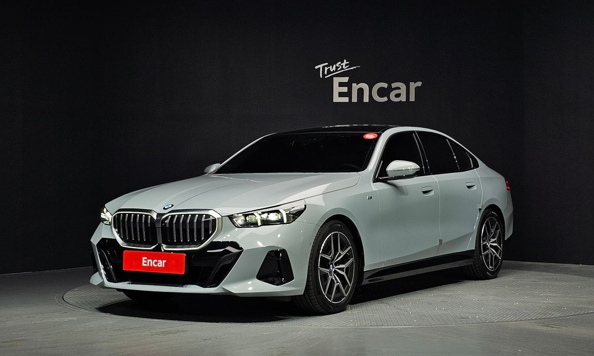 BMW 5-Series 2025