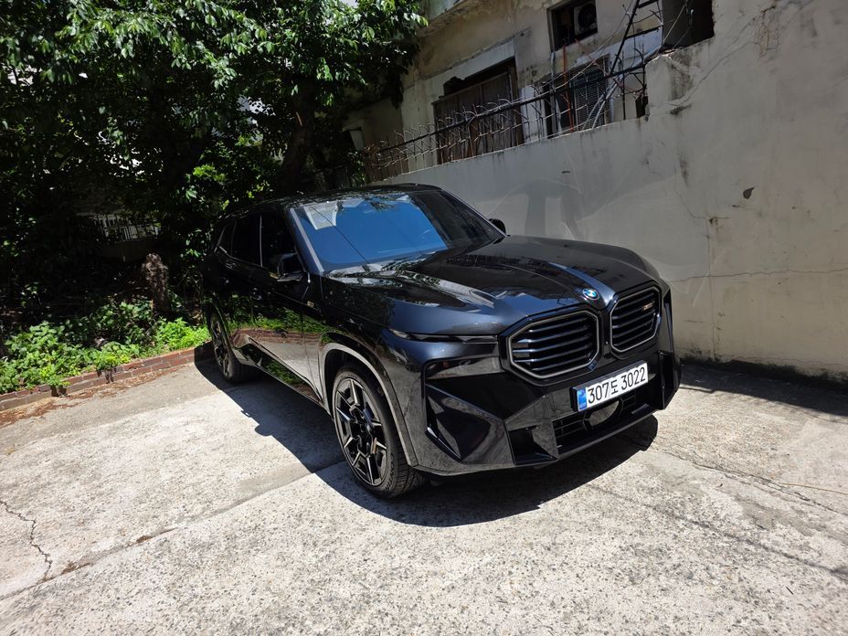 BMW XM 2023
