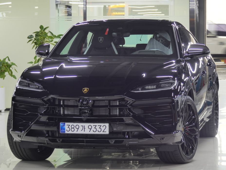 Lamborghini Urus 2025