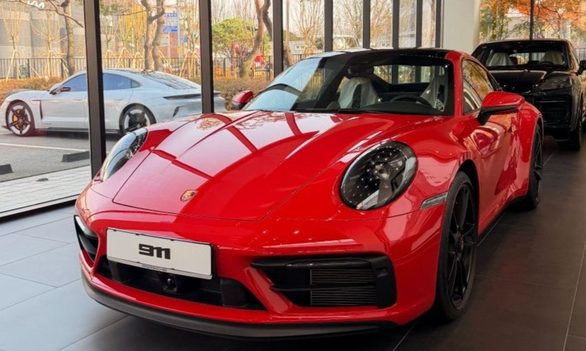 Porsche 911 2024