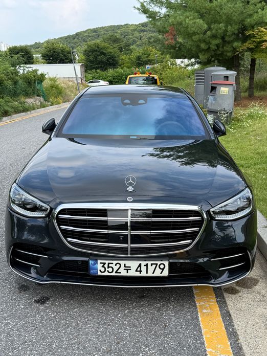 Mercedes-Benz S-Class 2021