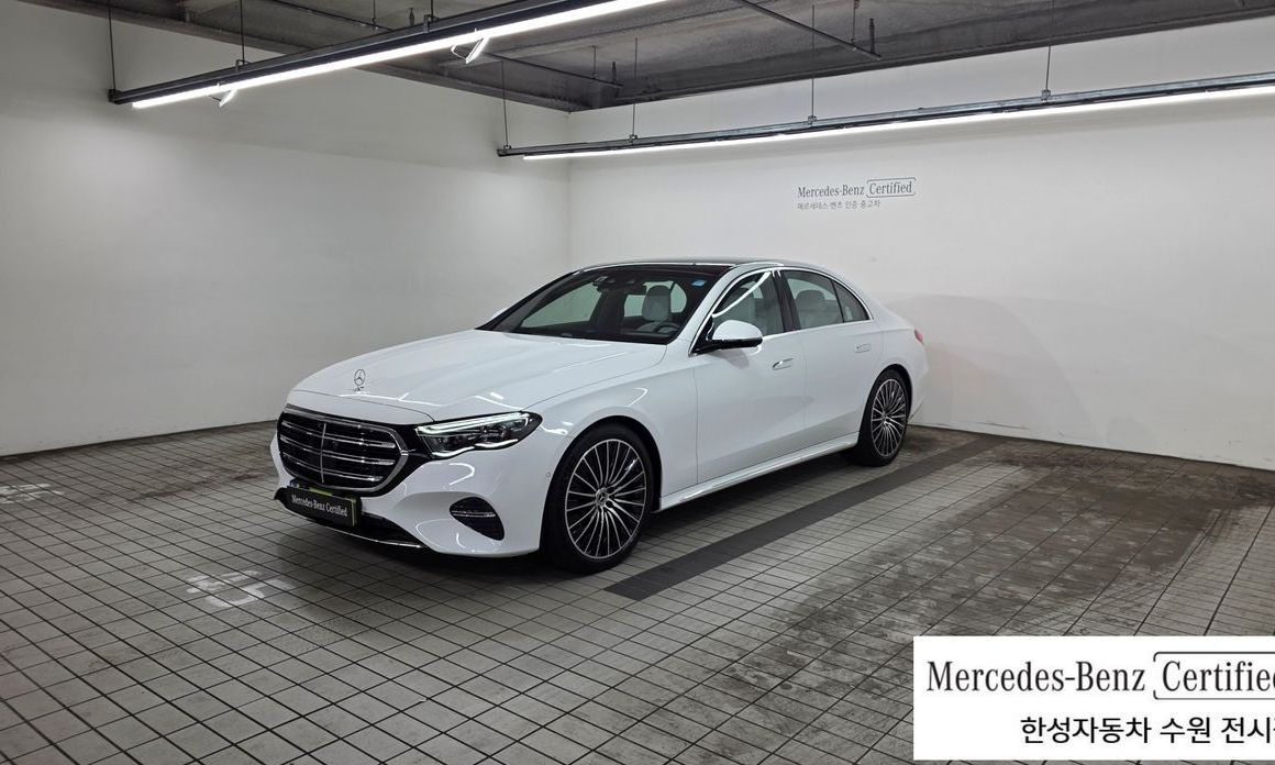 Mercedes-Benz E-Class 2025