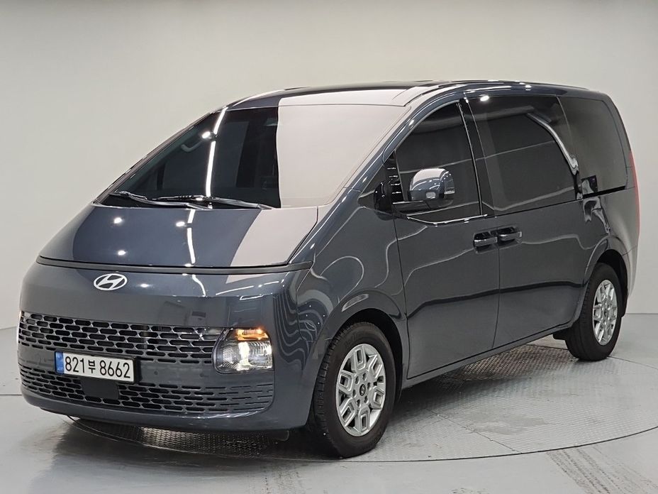 Hyundai Staria 2025
