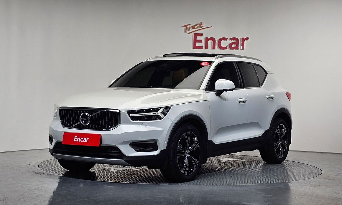 Volvo XC40 2021