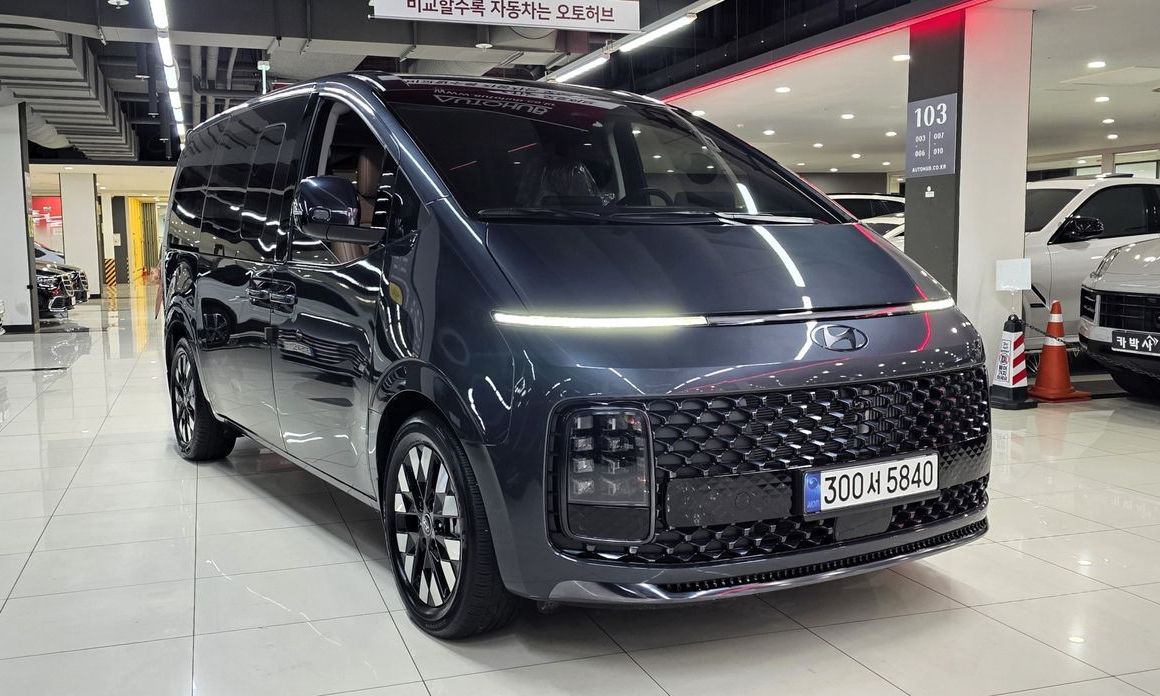 Hyundai Staria 2025