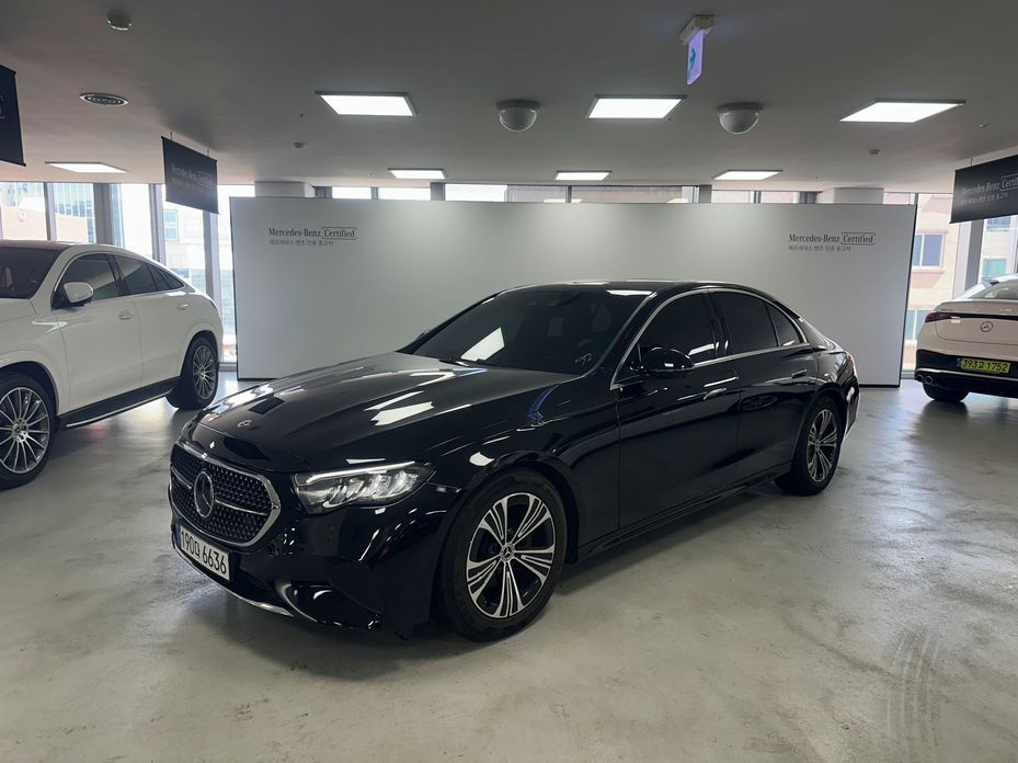 Mercedes-Benz E-Class 2024