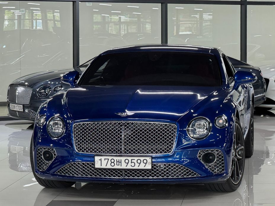 Bentley Continental 2022