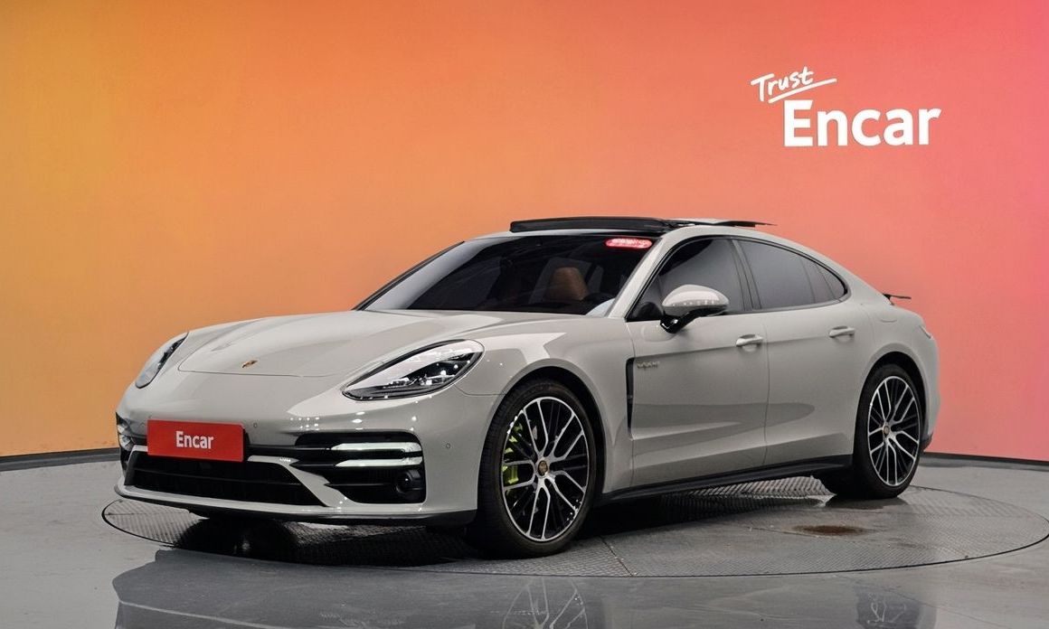 Porsche Panamera 2022