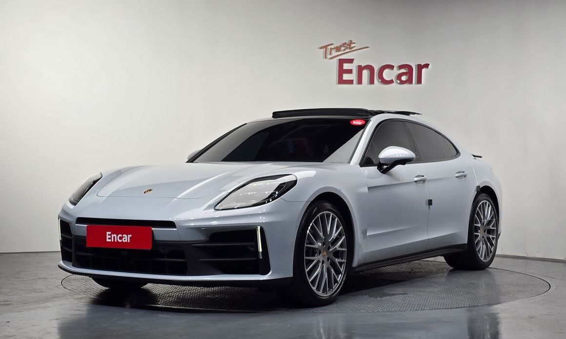Porsche Panamera 2025