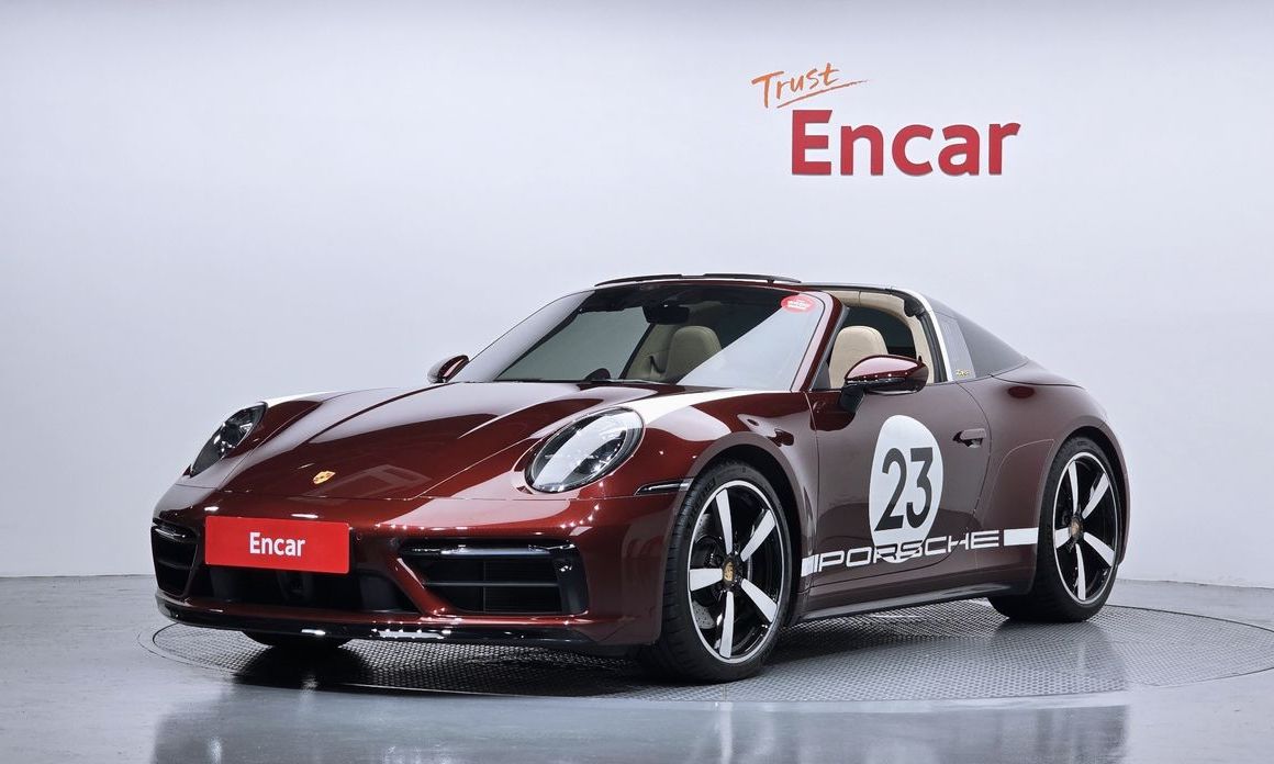 Porsche 911 2021