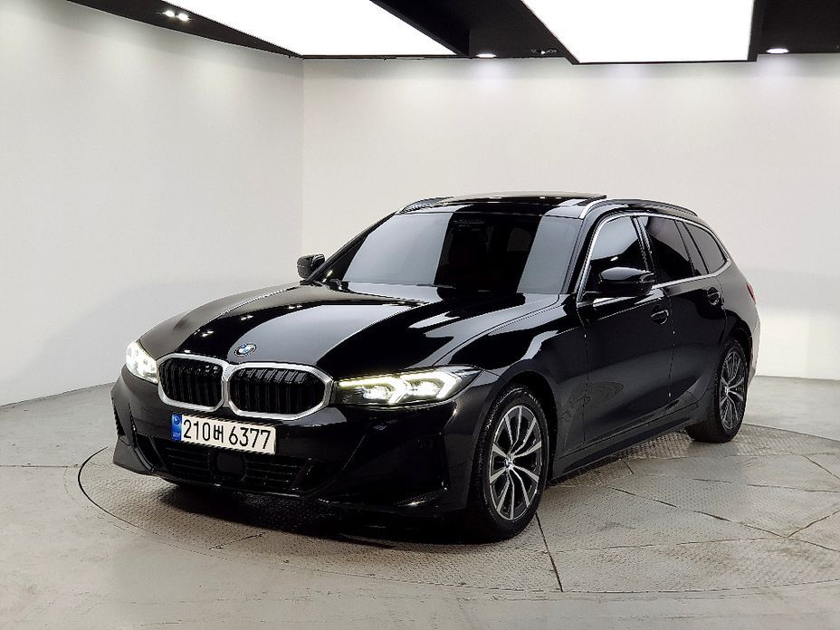 BMW 3-Series 2023