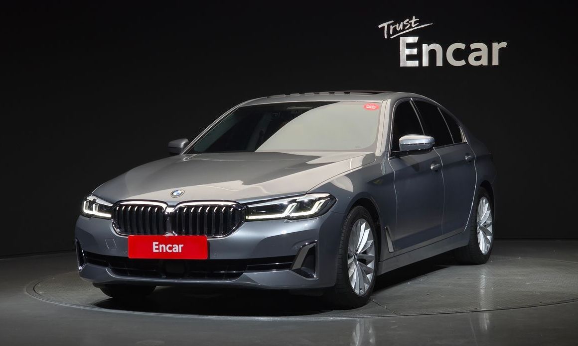 BMW 5-Series 2023