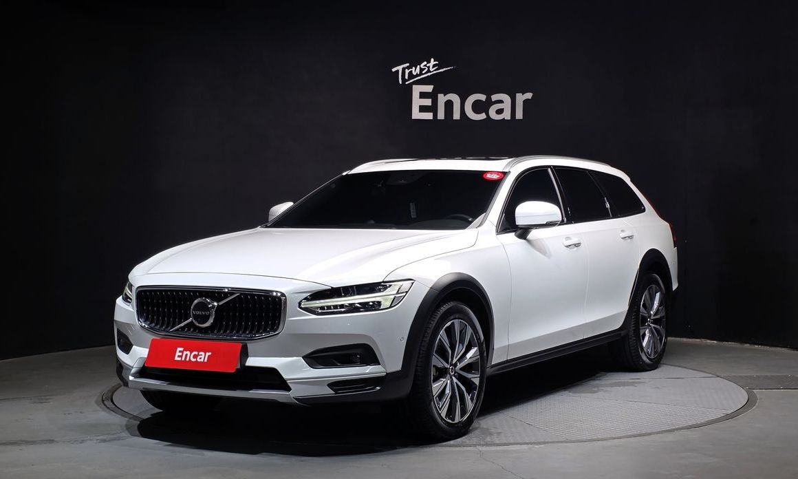 Volvo V90 2023