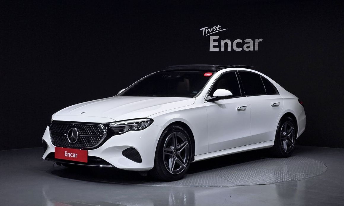 Mercedes-Benz E-Class 2024