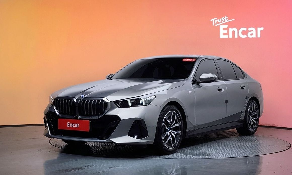 BMW 5-Series 2025