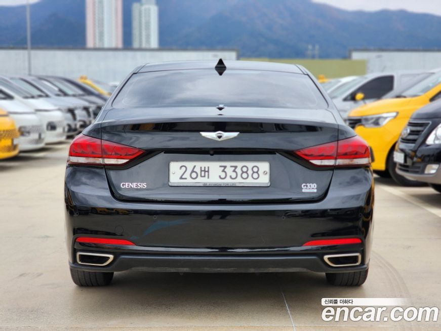 Hyundai Genesis 2014