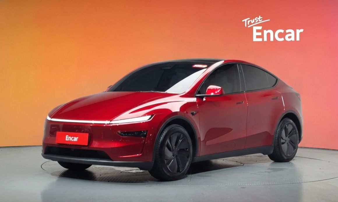 Tesla Model Y 2025