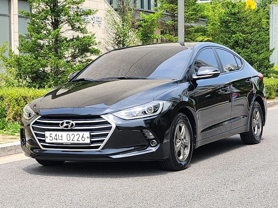 Hyundai AVANTE 2016