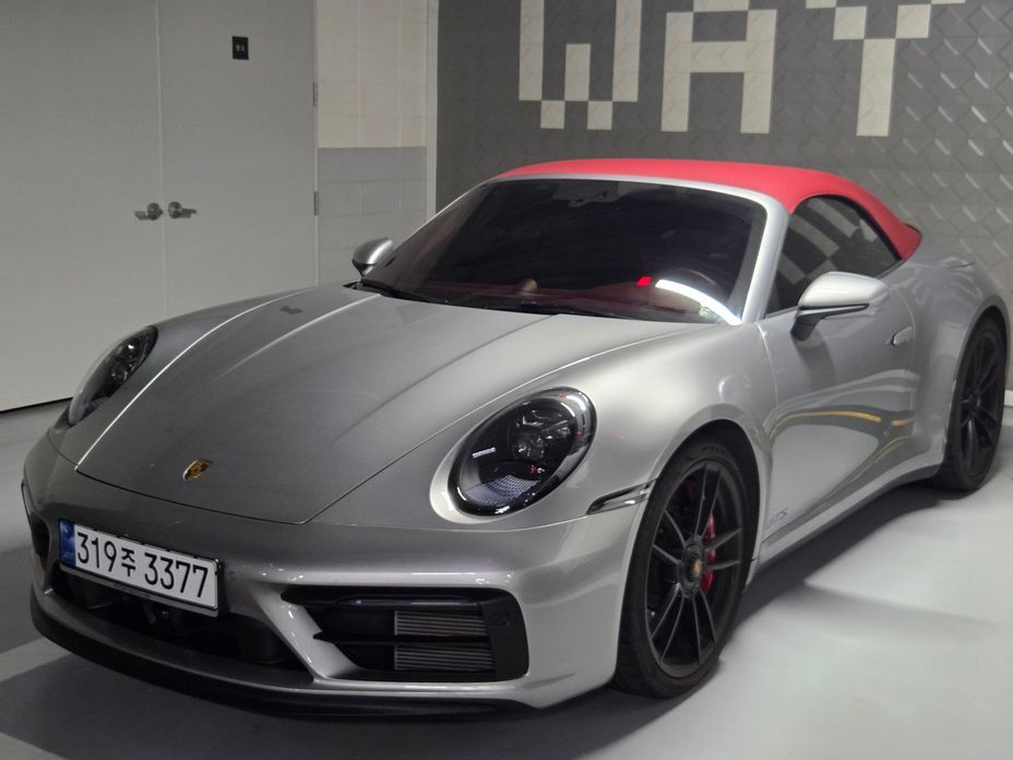 Porsche 911 2023
