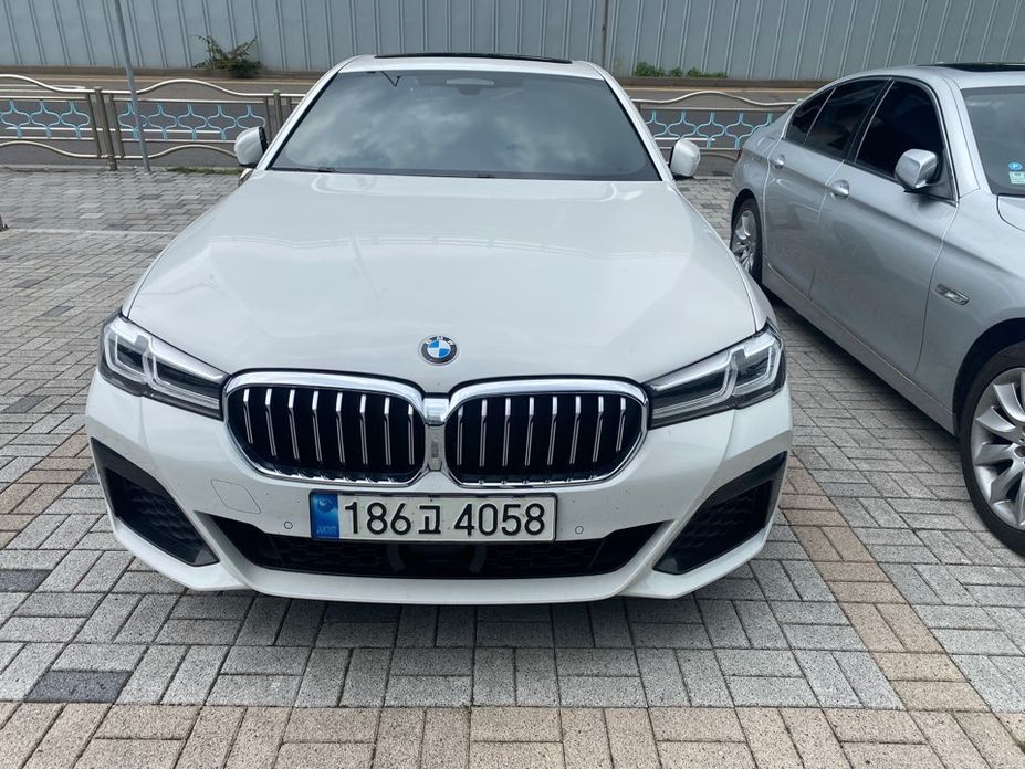 BMW 5-Series 2022