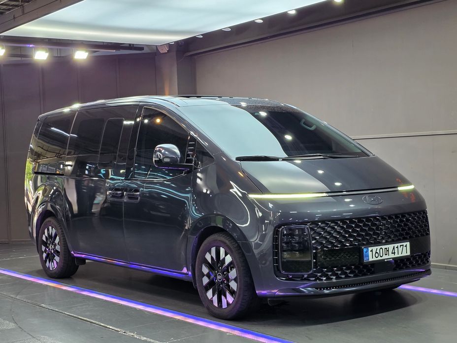 Hyundai Staria 2025