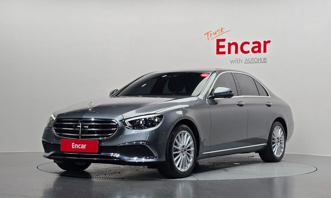 Mercedes-Benz E-Class 2022