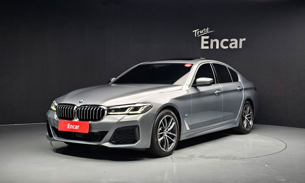 BMW 5-Series 2023