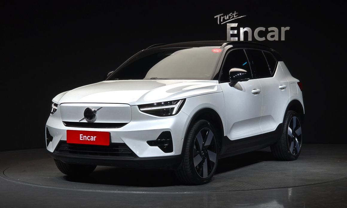 Volvo XC40 2024