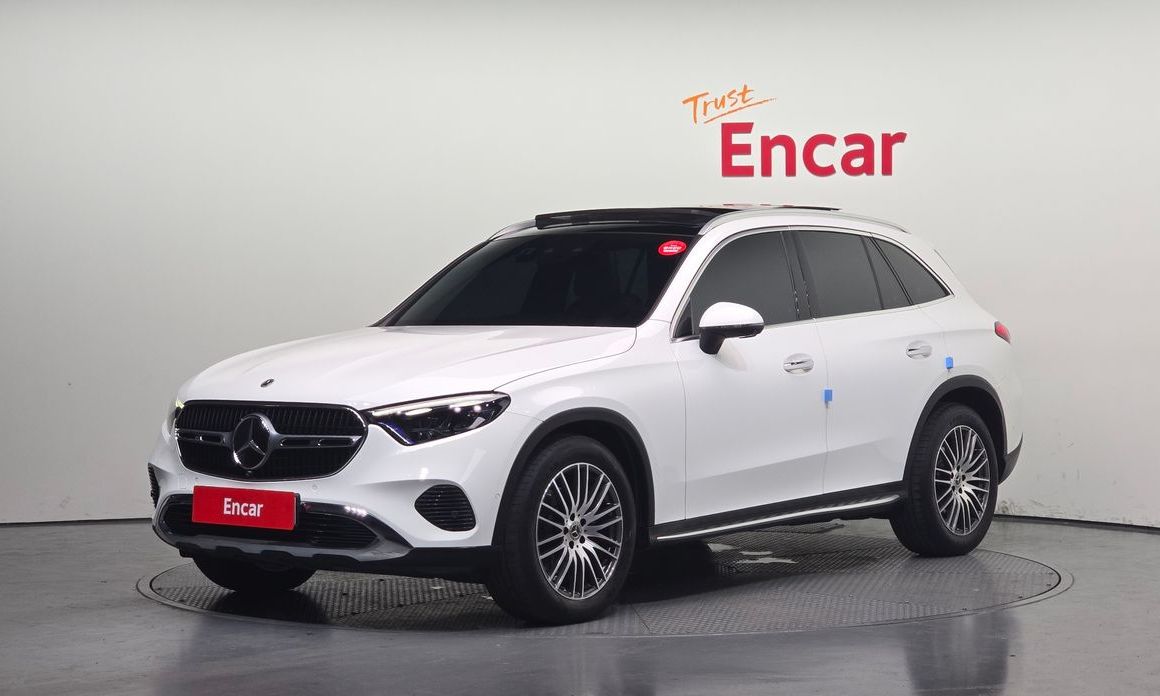 Mercedes-Benz GLC-Class 2023