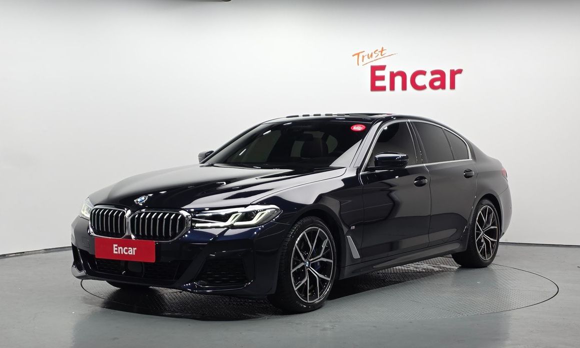 BMW 5-Series 2023