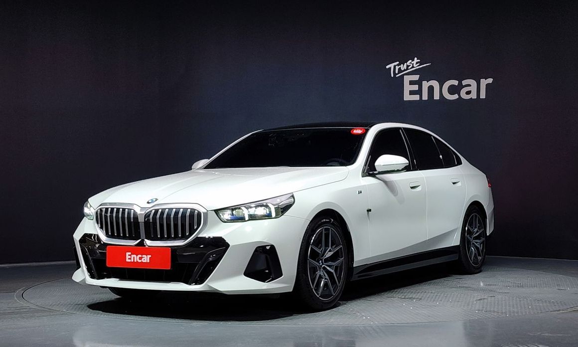 BMW 5-Series 2025