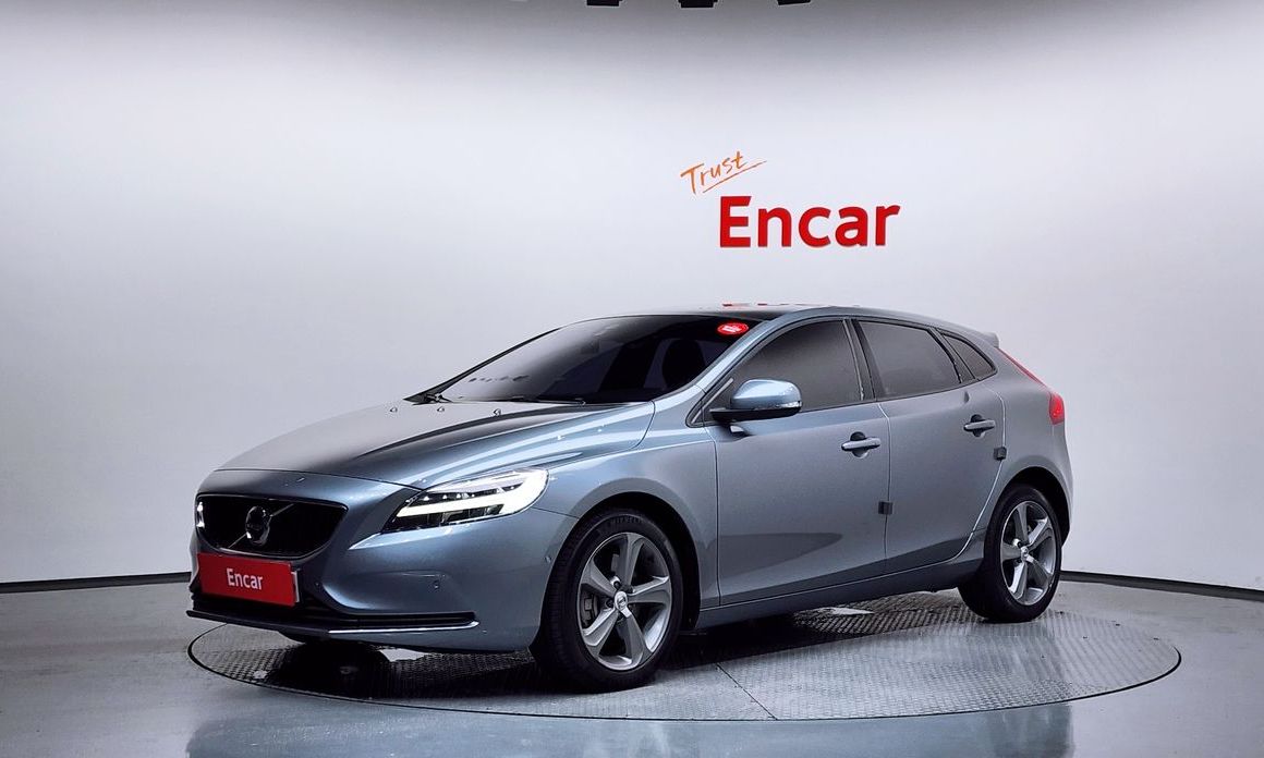 Volvo V40 2017