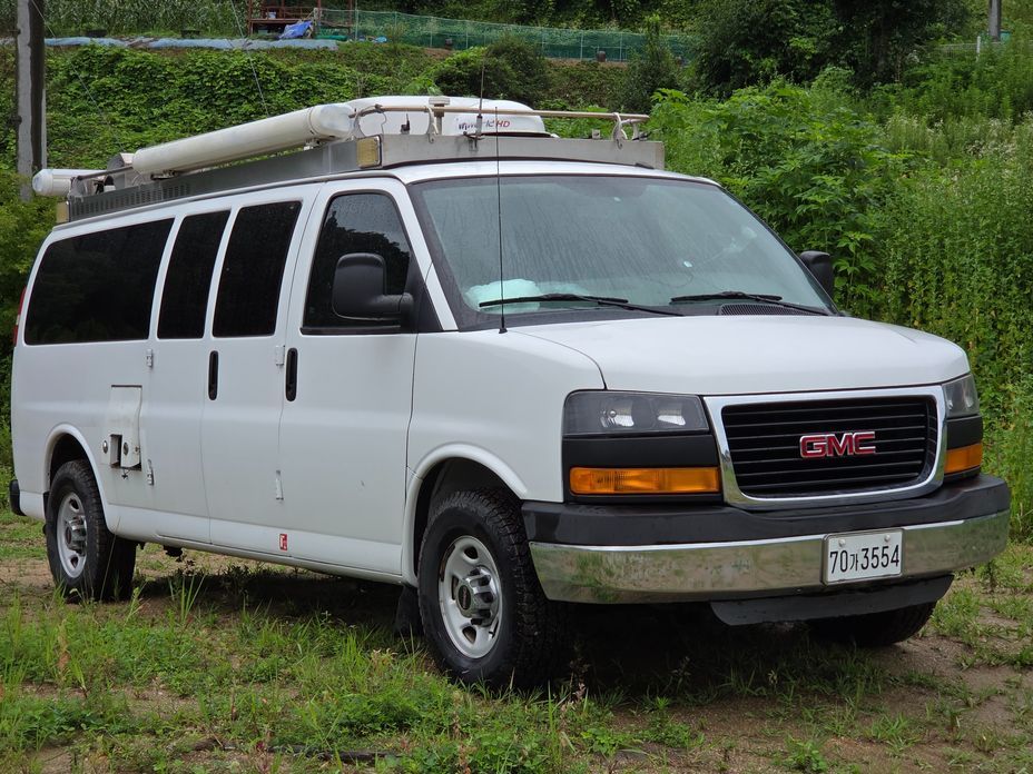 GMC Savana 2011