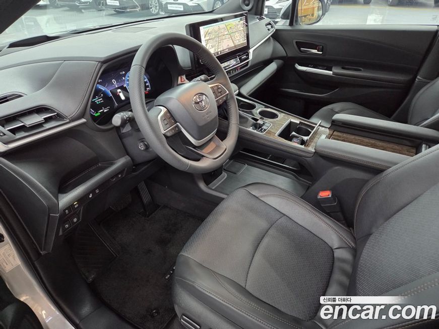 Toyota Sienna 2025