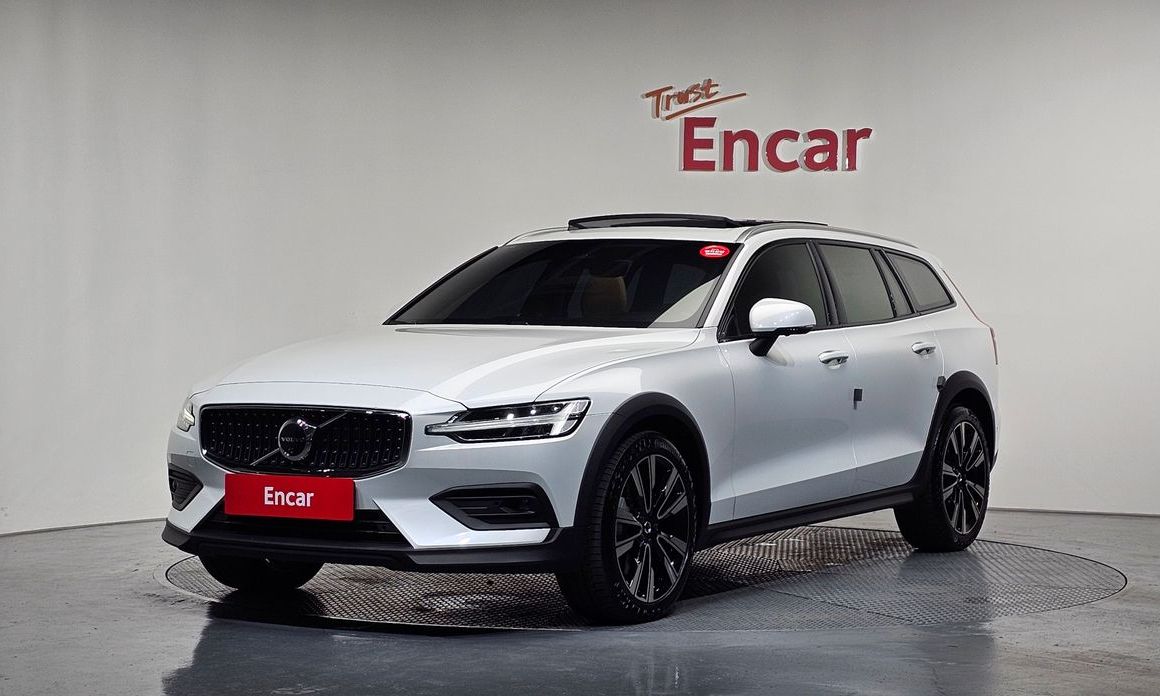 Volvo V60 2024