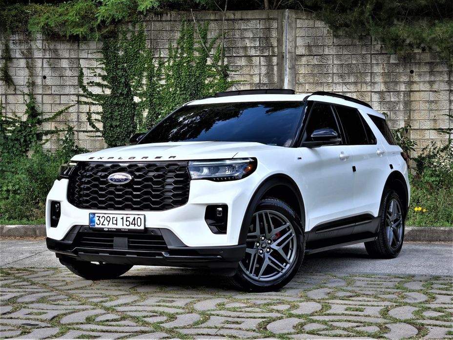 Ford Explorer 2025