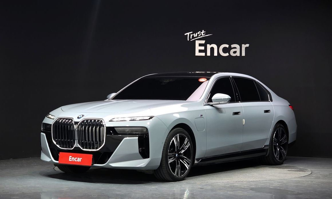 BMW 7-Series 2023