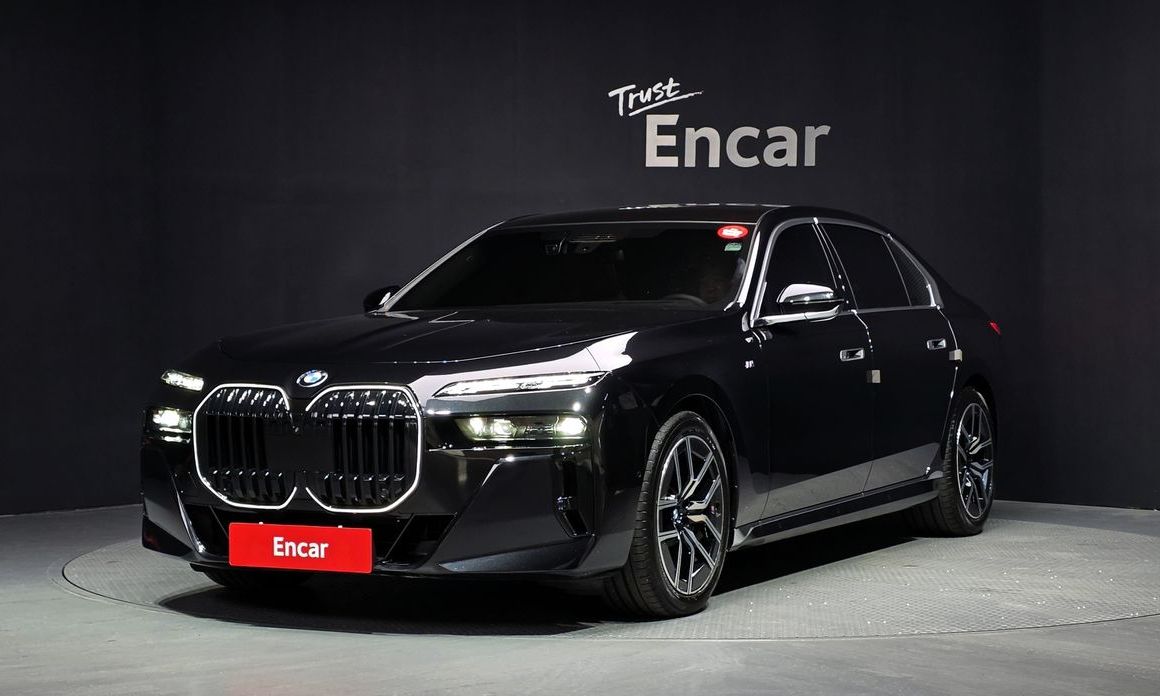 BMW 7-Series 2025