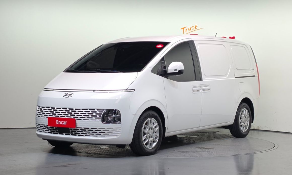 Hyundai Staria 2023